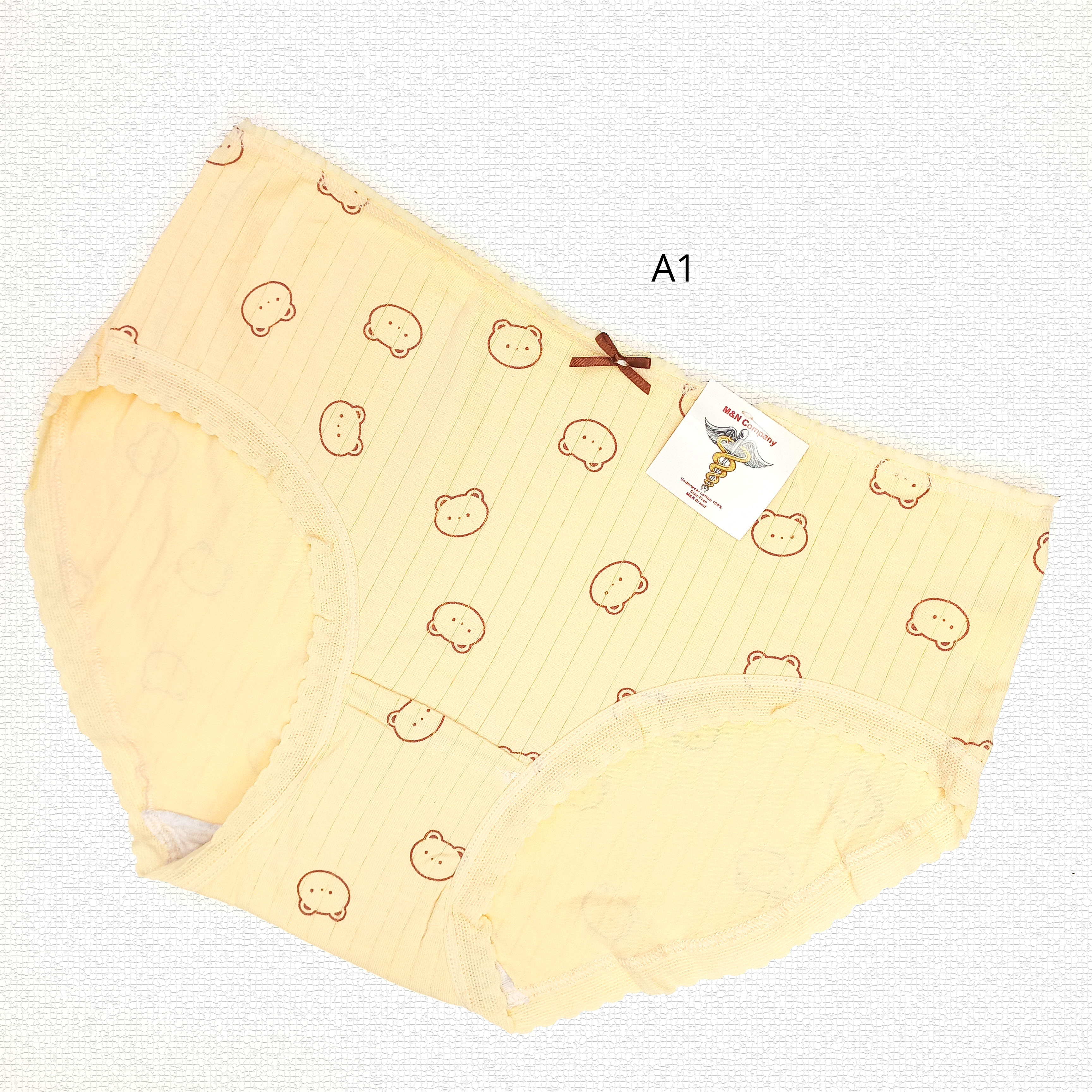 شورت زنانه نخی فانتزی طرح خرسی