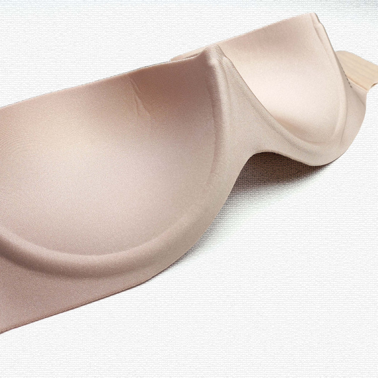 سوتین دکلته پشت نامرئی