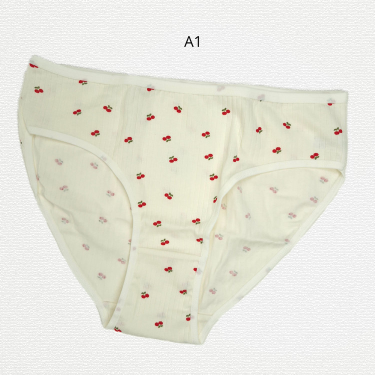 شورت زنانه کبریتی فانتزی عروسکی برند میسپل کد 636