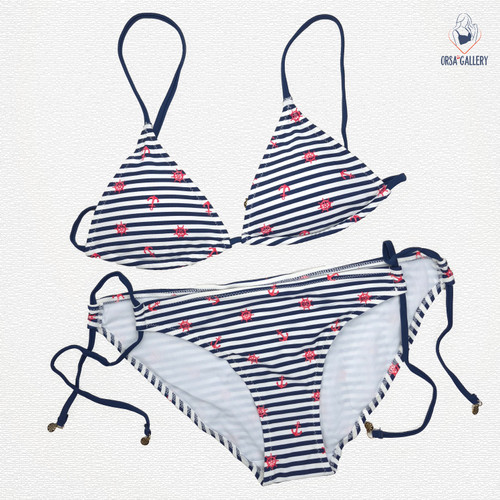 ست شورت و سوتین ساحلی