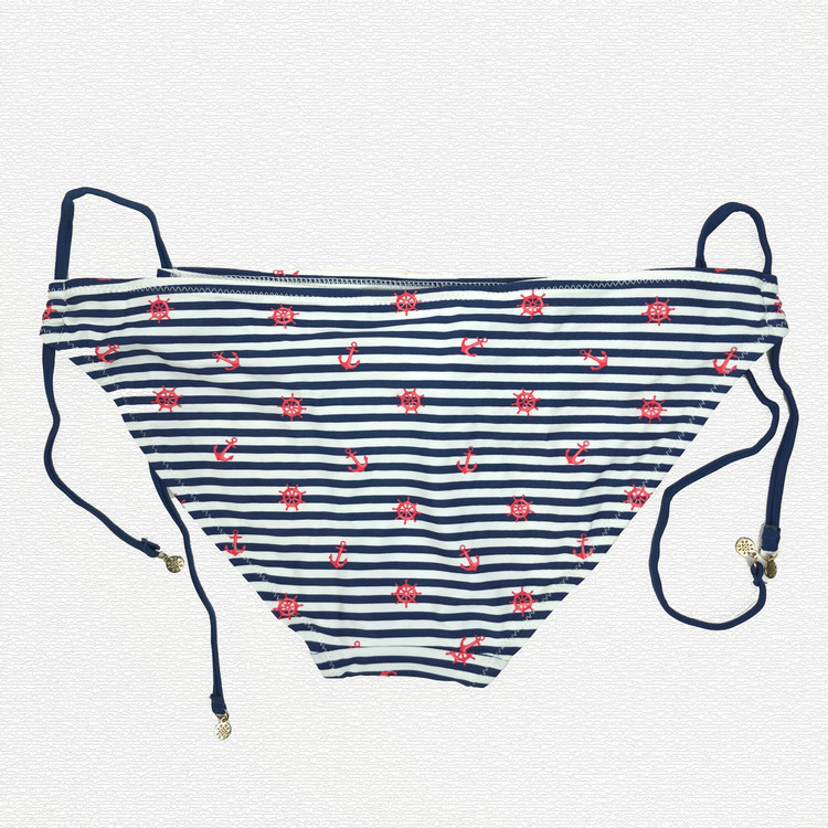 ست شورت و سوتین ساحلی