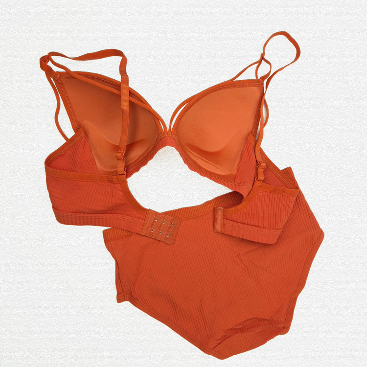 ست شورت و سوتین کبریتی هارنس دار کد 223