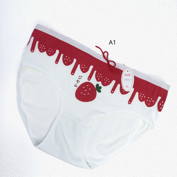 شورت نخی زنانه فانتزی عروسکی طرح توت فرنگی کد 1240