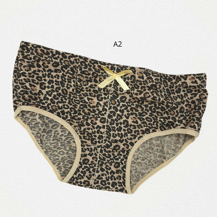 شورت نخی فانتزی عروسکی کد 1245